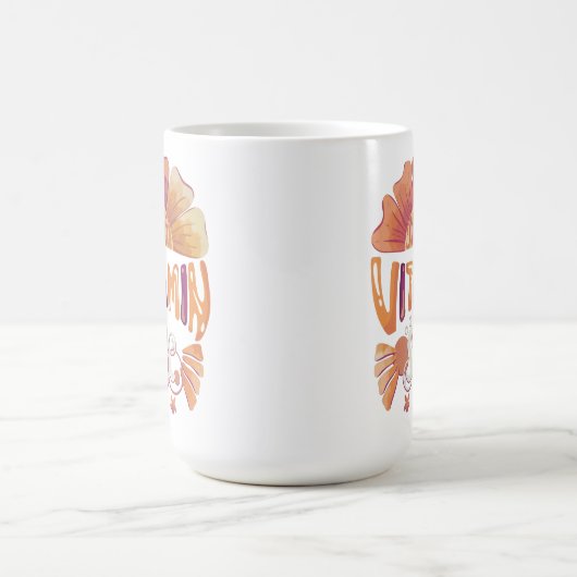 Ich brauche Vitamin-Meer: Handgezeichnete Sonnenun Kaffeetasse (Mittel)