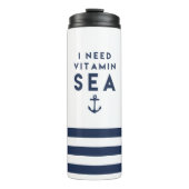 Ich brauche Vitamin Sea Navy und White Nautical Thermosbecher (Vorderseite)
