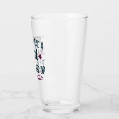 Ich diskutiere wie ein Mädchen versuchen, das Deba Glas (Links)