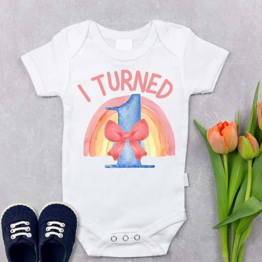 Ich drehte einen Baby Bodysuit für Girls Rainbow Baby Strampler