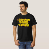 "ICH ERMUTIGE ANDEREN KINDHEIT!" Niedliches Design T-Shirt (Vorne ganz)
