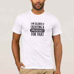 Ich erstelle leise eine Tabellenkalkulation für di T-Shirt