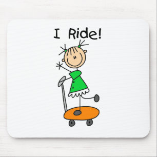 Ich fahre - Mädchen auf Roller Mousepad