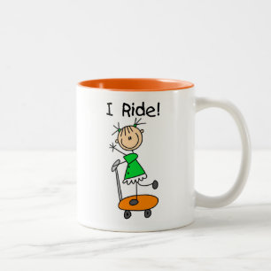 Ich fahre - Mädchen auf Roller Zweifarbige Tasse