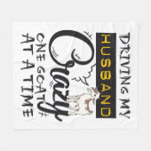 Ich fahre meine Ehemännin Crazy One Goat zu einer  Fleecedecke (Vorderseite (Horizontal))