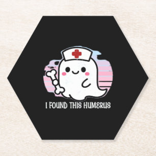 Ich fand diesen Humerus Funny Halloween Nurse Ghos Untersetzer