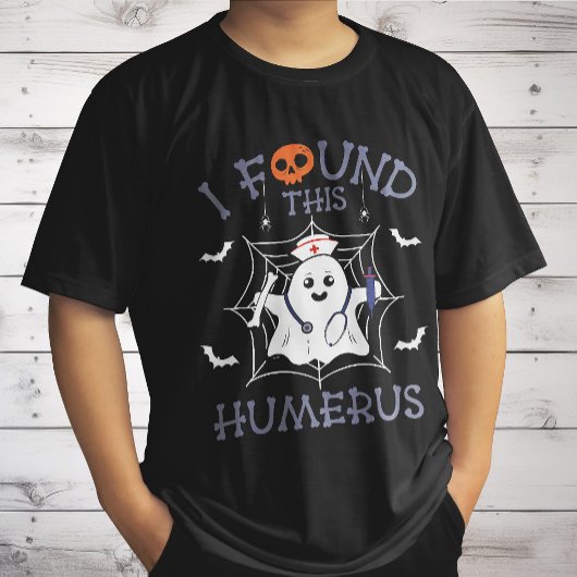 Ich fand dieses humerus Funny Ghost Nursing Hallow T-Shirt