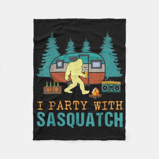 Ich feiere mit Sasquatch Bigfoot Camping Lustiges Fleecedecke (Vorderseite)