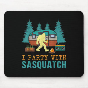 Ich feiere mit Sasquatch Bigfoot Camping Lustiges Mousepad