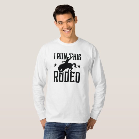 Ich führe dieses Rodeo T-Shirt (Vorne ganz)
