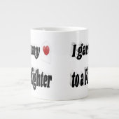 Ich gab meinem Feuerwehrmann mein Herz schwarzen T Jumbo-Tasse (Vorderseite)