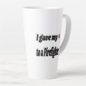 Ich gab meinem Feuerwehrmann mein Herz schwarzen T Milchtasse (Rechte Ecke)