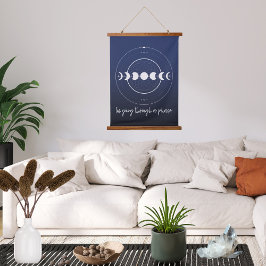 Ich gehe durch einen Phase-Mond Wandteppich Mit Holzrahmen