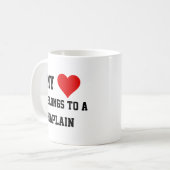 Ich gehöre einer Chaplain-Tasse an Kaffeetasse (Vorderseite Links)