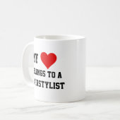 Ich gehöre einer haarstylischen Tasse an (Vorderseite Links)