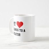 Ich gehöre einer Tasse des Kurators an (Vorderseite Links)