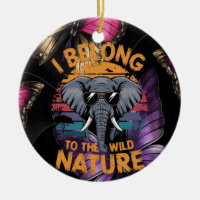 Ich gehöre zum wilden Naturelefanten mit Sonnenbri