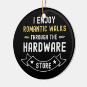 Ich genieße romantische Spaziergänge durch den Har Keramik Ornament (Links)