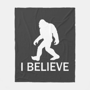 Ich glaube an Bigfoot Fleecedecke