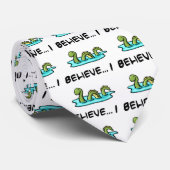 Ich glaube an das Loch- Nessmonster Krawatte (Gerollt)