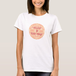 Ich glaube an das rosa Zauberkunstkaleidoskop T-Shirt