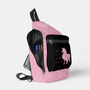 Ich glaube an das unsichtbare rosa Einhorn. Crossbody Bag