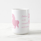 Ich glaube an das unsichtbare rosa Einhorn. Kaffeetasse (Mittel)