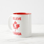 Ich glaube an Kanada - Funny Bigfoot Zweifarbige Tasse (Vorderseite Links)
