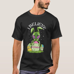 Ich glaube, die Alien der Bunny Rabbit Ostereier J T-Shirt