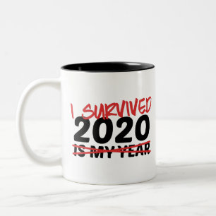 Ich habe 2020 überlebt zweifarbige tasse