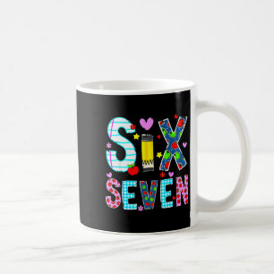 Ich habe 67 Schultage überlebt Lustiges Meme Lehre Kaffeetasse