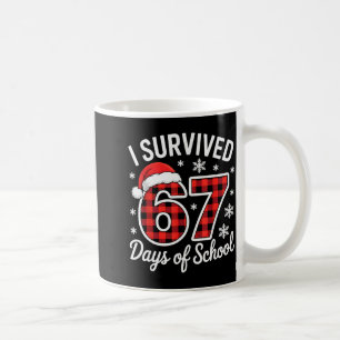 Ich habe 67 Schultage überlebt Lustiges Weihnachte Kaffeetasse