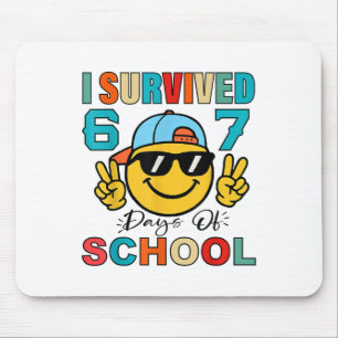 Ich habe 67 Tage Schule überlebt Lustiges 67 Meme  Mousepad