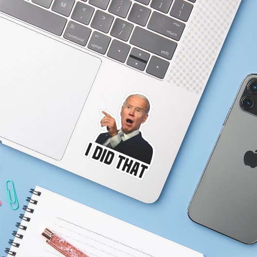 "ICH HABE DAS GEMACHT" BIDEN JOE Sticker (Laptop mit iPhone)