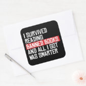 Ich habe das Lesen verbotener Bücher überlebt Quadratischer Aufkleber (Umschlag)
