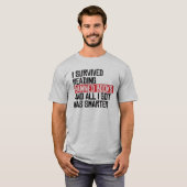 Ich habe das Lesen verbotener Bücher überlebt T-Shirt (Vorne ganz)