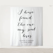 Ich habe den Hintergrund der ersten Hochzeit gefun