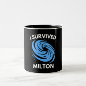 Ich habe den Hurrikan Milton überlebt Zweifarbige Tasse (Mittel)