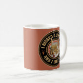 Ich habe ein Eichhörnchen geküsst - lustige Parodi Kaffeetasse (VorderseiteRechts)