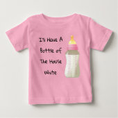 Ich habe eine Flasche Weiße Funny Girls im Haus Baby T-shirt (Vorderseite)