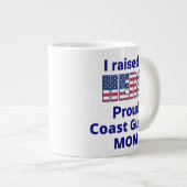 "Ich habe eine HERO, Proud COAST GUARD MAMA! 20 oz Jumbo-Tasse (Vorderseite Rechts)