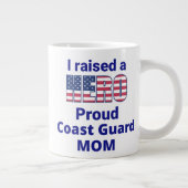"Ich habe eine HERO, Proud COAST GUARD MAMA! 20 oz Jumbo-Tasse (Rechts)