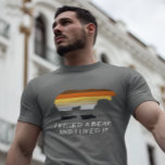 Ich habe einen Bären geküsst und ich mochte es Gay T-Shirt<br><div class="desc">Dieses Design wurde mit digitaler Kunst erstellt. Sie können den Stil dieses Shirts ändern, indem Sie Mehr > unter der Option Stil auswählen. Es kann personalisiert werden, indem Sie auf die Schaltfläche Anpassen klicken und die Farbe ändern, einen Namen, Initialen oder Ihre Lieblingswörter hinzufügen. Kontaktieren Sie mich unter colorflowcreations@gmail.com ,...</div>