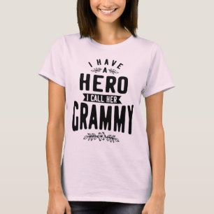 Ich habe einen Held, den ich ihr graues Geschenk O T-Shirt