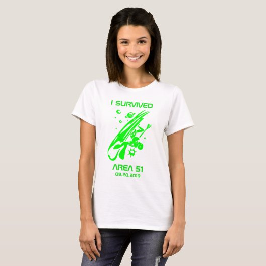 Ich habe Gebiet 51 Grüne Alien überlebt T-Shirt (Vorne ganz)