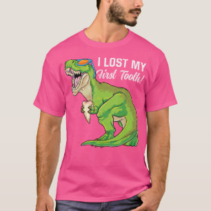 Ich habe mein erstes Zahnrad Dinosaur Baby verpass T-Shirt