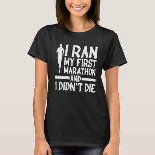 Ich habe meinen ersten Marathon laufen und ich hab T-Shirt