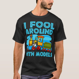 Ich habe mich mit Modellen herumgeschlagen T-Shirt