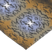 Ich habe viel für schwarze Fledermäuse und Hübsche Tischdecke (Schrägansicht)