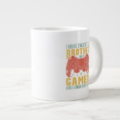 Ich habe zwei Titel Bruder und Gamer, Funny Gamer Jumbo-Tasse (Vorderseite Rechts)